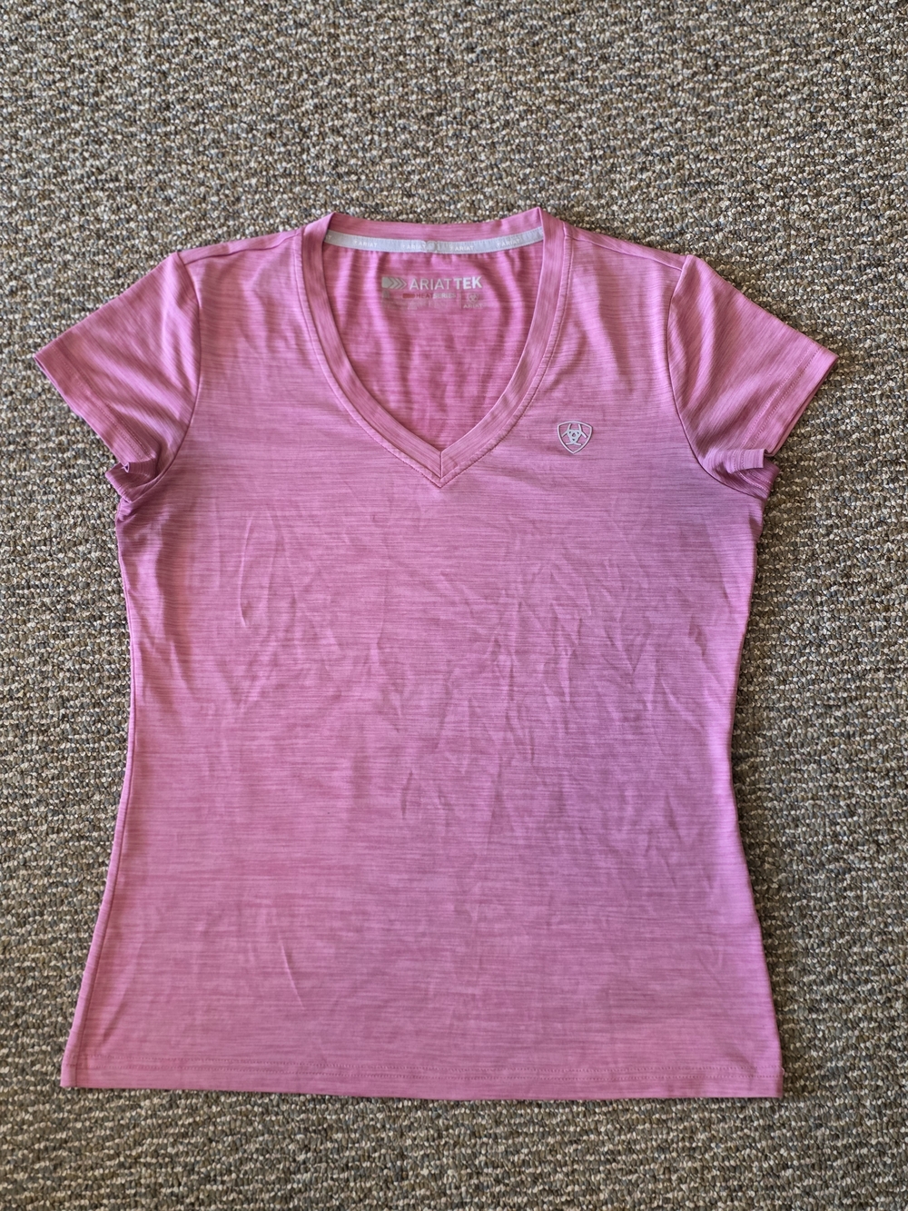 Ariat HeatTek Pink V-Neck Short Sleeve Performance Tee Small